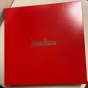 Neiman Marcus Box